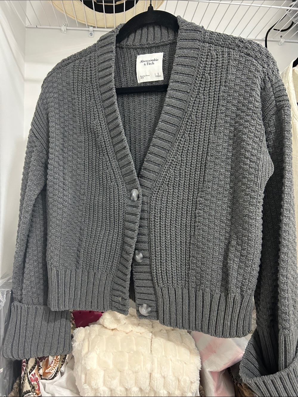 Abercrombie & Fitch Gray Chunky Knit Button-Front Cardigan